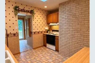 1637 Grove Avenue, Benton Harbor, MI 49022 - Photo 7