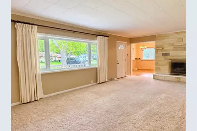 1637 Grove Avenue, Benton Harbor, MI 49022 - Photo 3