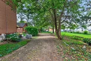 1206 Sheldon St, Jackson, MI 49203 - Photo 5