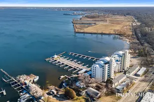 2964 Lakeshore Dr, Muskegon, MI 49441 - Photo 9