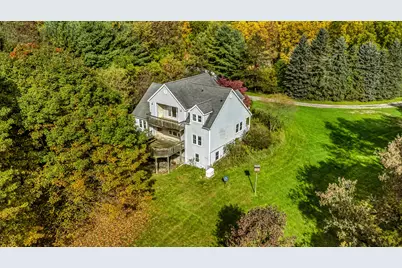 10092 Meadowhill Drive SE, Lowell, MI 49331 - Photo 3