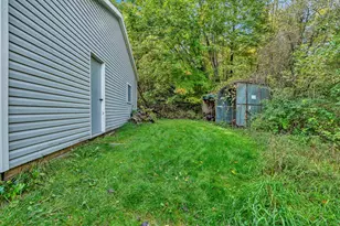 10092 Meadowhill Dr SE, Lowell, MI 49331 - Photo 11