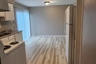 2048 N Sheldon Rd, Canton, MI 48187 - Photo 5