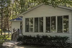 560 N Green Creek Rd, Muskegon, MI 49445 - Photo 9