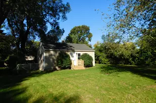54 S 30th Street S, Battle Creek, MI 49015 - Photo 3