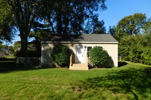 54 S 30th Street S, Battle Creek, MI 49015 - Photo 1