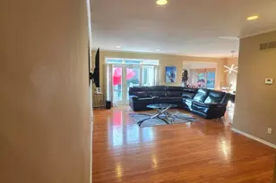 1119 N Fairway Dr, Pontiac, MI 48340 - Photo 13