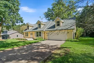 43618 Carla Dr, Paw Paw, MI 49079 - Photo 3