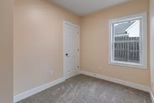 511 Emerald Ave NE, Grand Rapids, MI 49503 - Photo 17