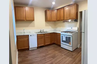 511 Emerald Avenue NE, Grand Rapids, MI 49503 - Photo 3
