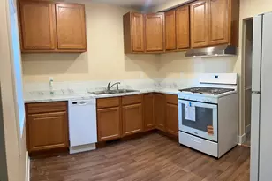 511 Emerald Ave NE, Grand Rapids, MI 49503 - Photo 3
