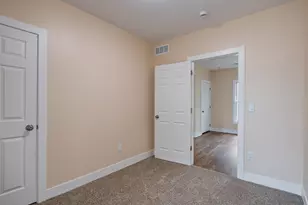 511 Emerald Ave NE, Grand Rapids, MI 49503 - Photo 31