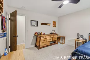 500 Greenbrier Dr SE, Grand Rapids, MI 49546 - Photo 39