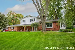 500 Greenbrier Dr SE, Grand Rapids, MI 49546 - Photo 45
