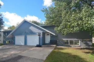 602 136th Ave, Holland, MI 49424 - Photo 3