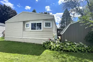 855 W Jefferson St, Grand Ledge, MI 48837 - Photo 3