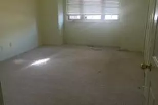 13 Canfield Cir, Dearborn Heights, MI 48127 - Photo 3