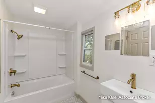 1101 Baxter St SE, Grand Rapids, MI 49506 - Photo 15