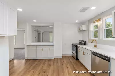 1101 Baxter Street SE, Grand Rapids, MI 49506 - Photo 9