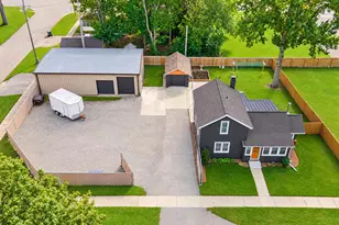 106 Lagrange St, Dowagiac, MI 49047 - Photo 1