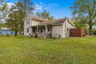 53 Greenwood Ave, Hillsdale, MI 49242 - Photo 1