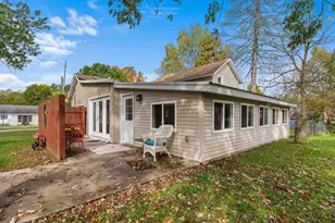 53 Greenwood Ave, Hillsdale, MI 49242 - Photo 5