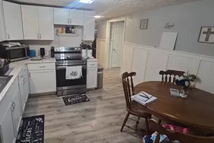 368 Shonat St, Muskegon, MI 49442 - Photo 9
