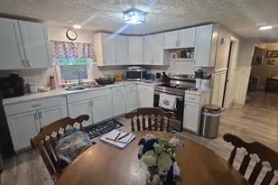 368 Shonat St, Muskegon, MI 49442 - Photo 7