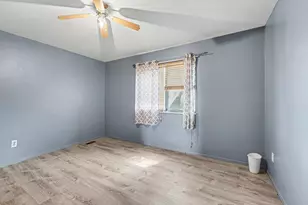 28630 Imperial Dr, Warren, MI 48093 - Photo 7