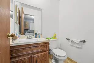 28630 Imperial Dr, Warren, MI 48093 - Photo 13