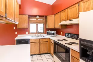1371 Maplewood Dr, Saline, MI 48176 - Photo 3