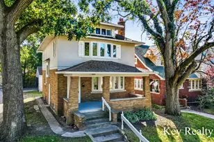 1242 Alexander St SE, Grand Rapids, MI 49506 - Photo 3