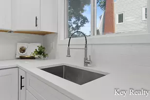 1242 Alexander St SE, Grand Rapids, MI 49506 - Photo 17