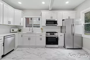 1242 Alexander St SE, Grand Rapids, MI 49506 - Photo 19