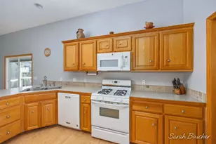 2482 Willow View Dr, Jenison, MI 49428 - Photo 11