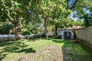 856 Diamond Ave NE, Grand Rapids, MI 49503 - Photo 3