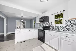 856 Diamond Ave NE, Grand Rapids, MI 49503 - Photo 5