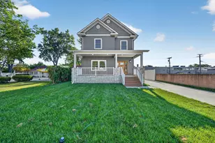 1820 Robina Ave, Berkley, MI 48072 - Photo 3