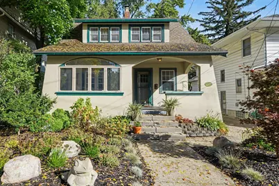 1653 Wealthy Street SE, East Grand Rapids, MI 49506 - Photo 1