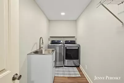 2022 Hall Street SE, East Grand Rapids, MI 49506 - Photo 35