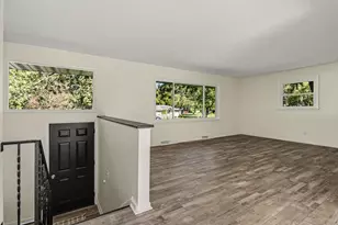 864 Ansley Dr, Saint Joseph, MI 49085 - Photo 3