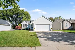 3023 Stonewood St NW, Grand Rapids, MI 49504 - Photo 3