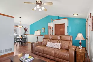 3023 Stonewood St NW, Grand Rapids, MI 49504 - Photo 5