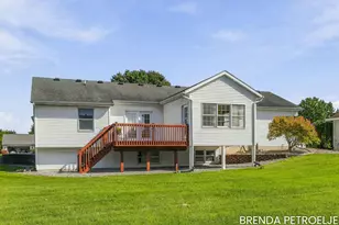 7043 Maplelawn Dr, Hudsonville, MI 49426 - Photo 21