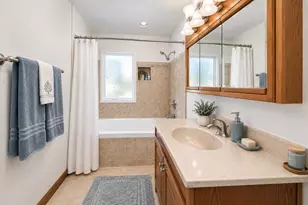 480 Lakewood Dr, Grass Lake, MI 49240 - Photo 27