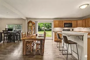 11332 Crestview Dr E, Cement City, MI 49233 - Photo 9