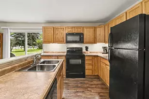 11332 Crestview Dr E, Cement City, MI 49233 - Photo 11
