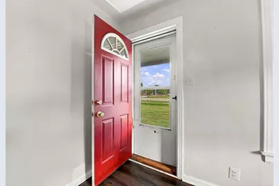 30205 Six Mile Road, Livonia, MI 48152 - Photo 7