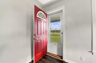 30205 Six Mile Rd, Livonia, MI 48152 - Photo 7