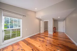 1083 Chestnut Ln, South Lyon, MI 48178 - Photo 29